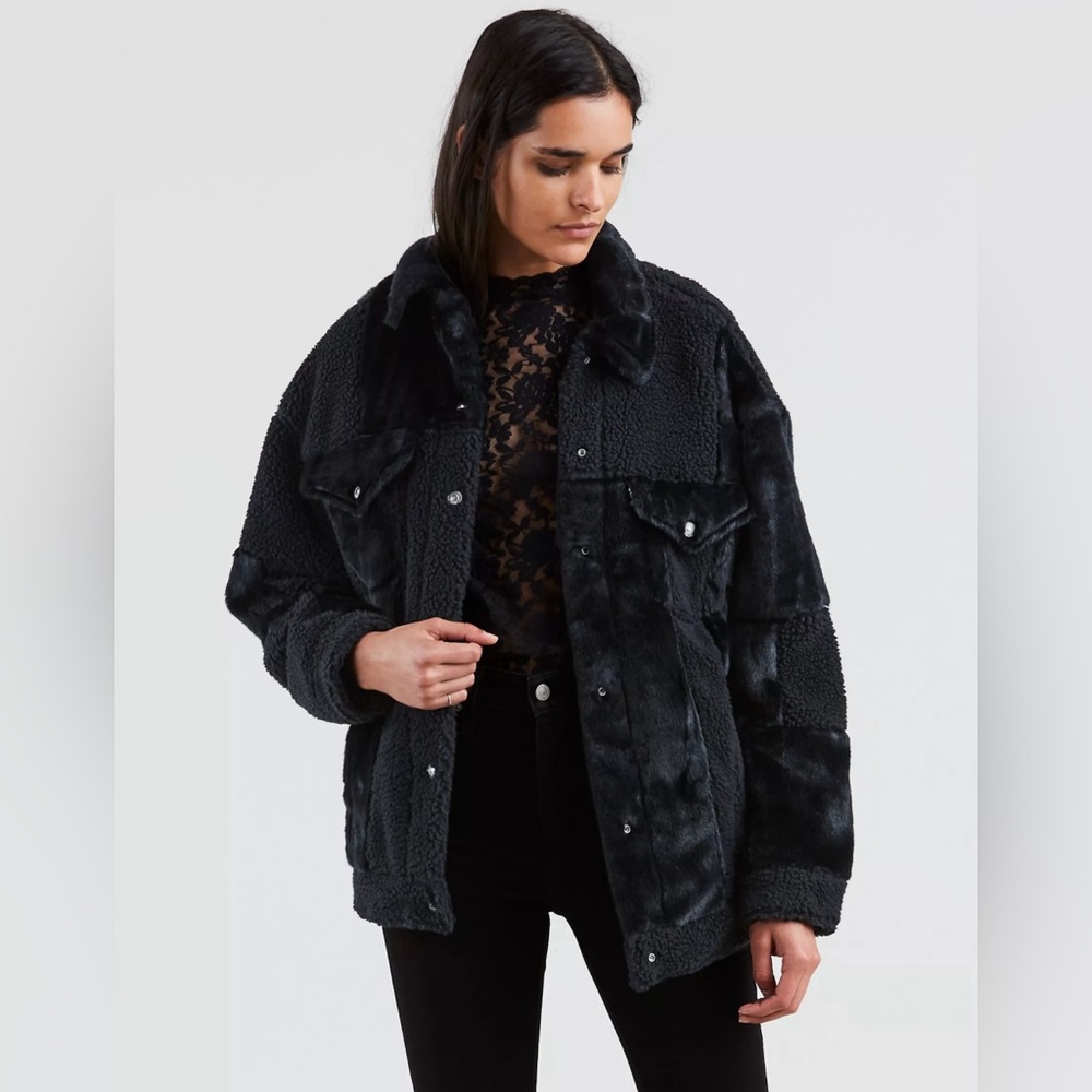 Levi’s Patched Sherpa Trucker Jacket Premium Snap Closure Size XS Black